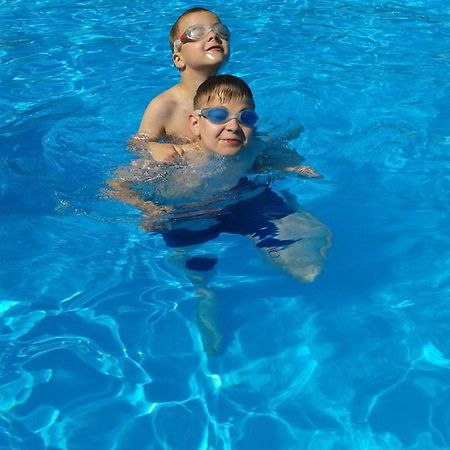 Sommer Panzió Balatonfoldvar Exterior foto