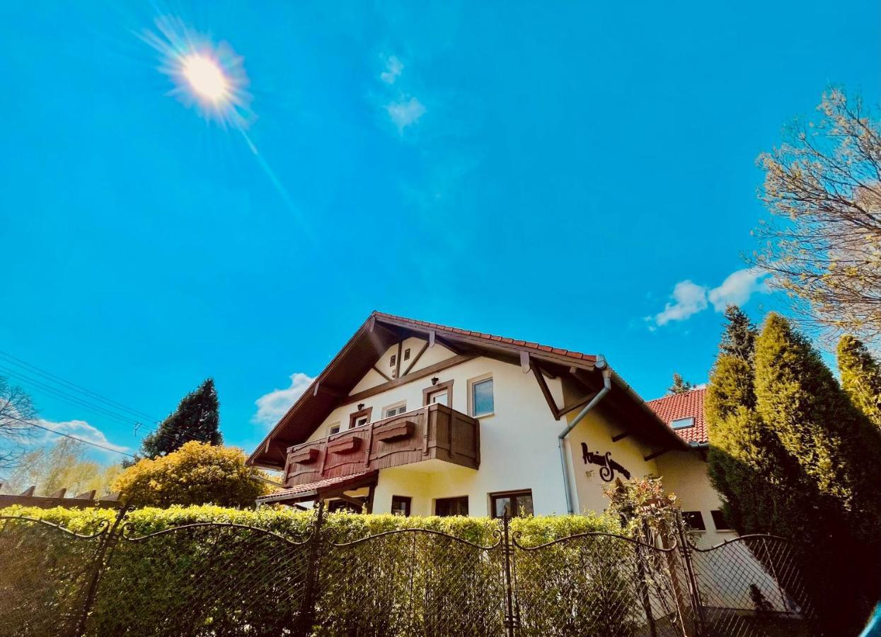 Sommer Panzió Balatonfoldvar Exterior foto