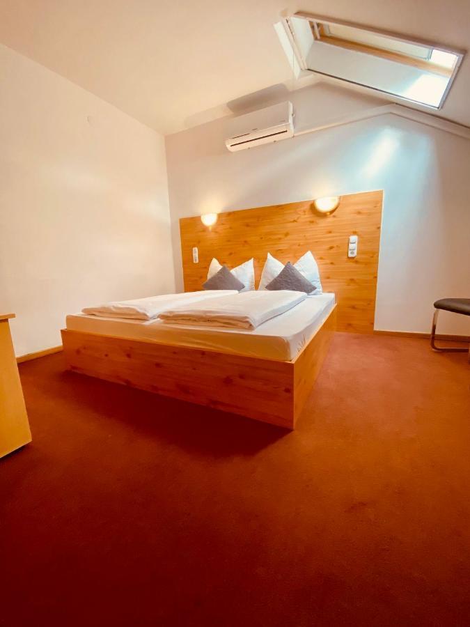 Sommer Panzió Balatonfoldvar Exterior foto
